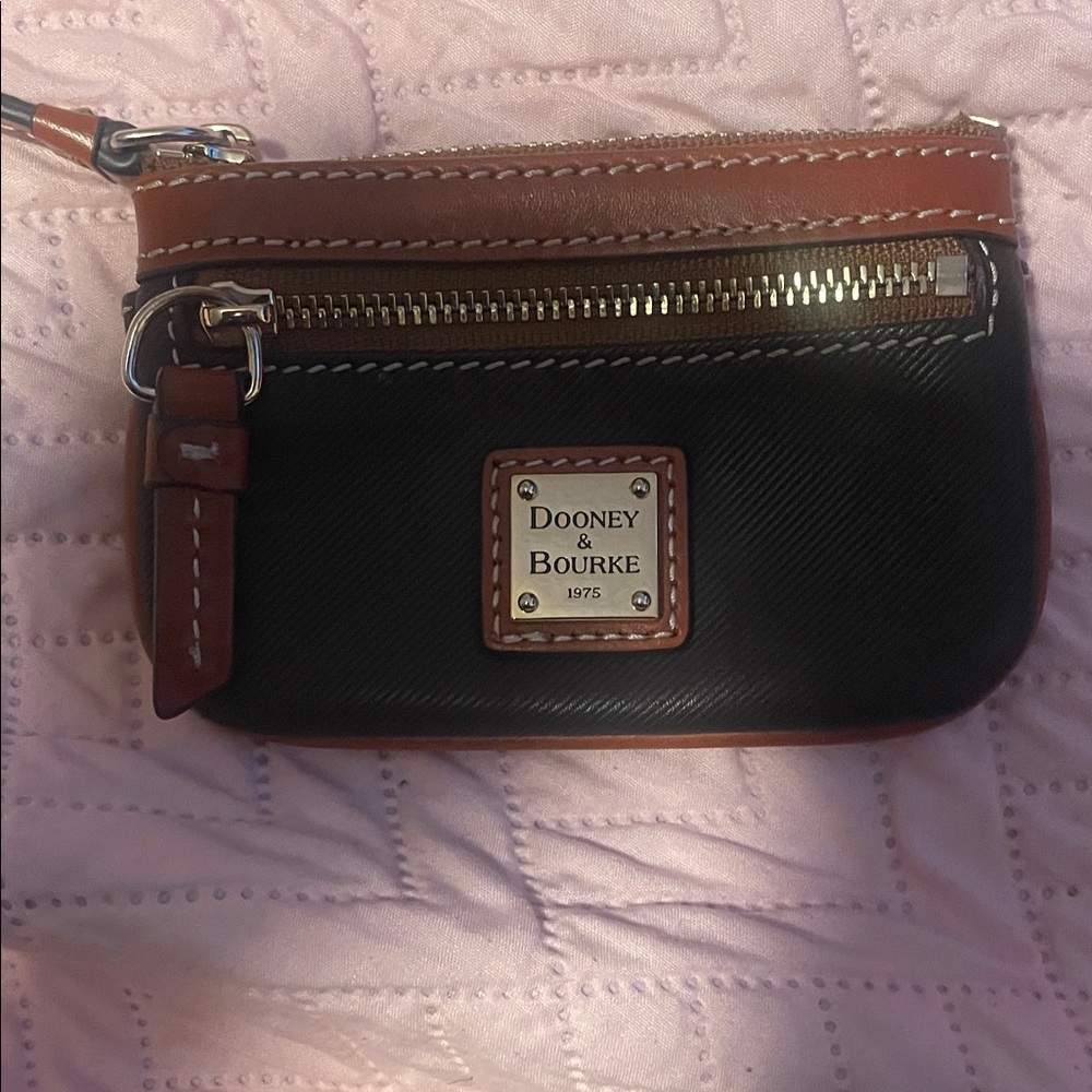 Dooney & Bourke chocolate brown and Tan wallet/coin purse!
